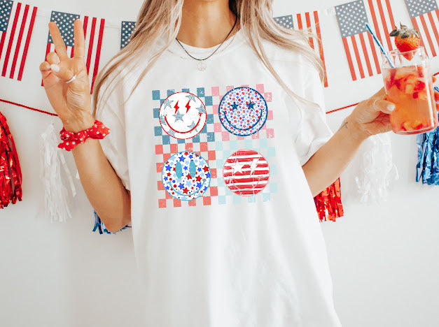 USA Smiley| 50/50 Cotton Poly | UNISEX | T-shirt