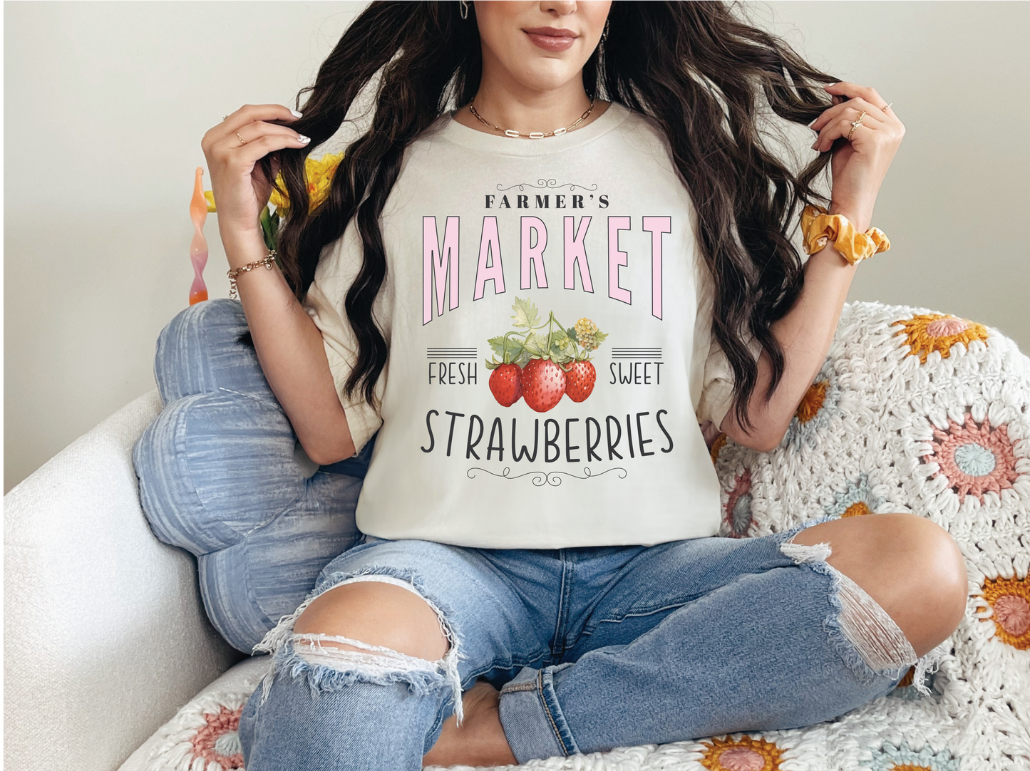 Farmers Market Strawberries | 50/50 Cotton Poly | UNISEX | T-shirt