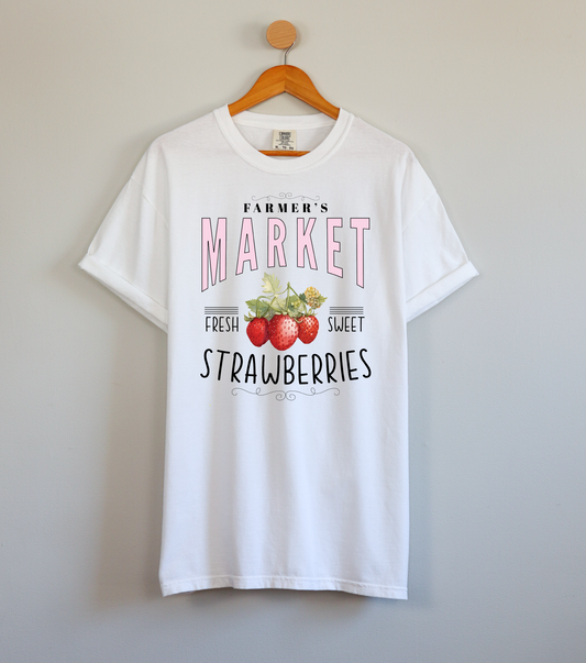 Farmers Market Strawberries | 50/50 Cotton Poly | UNISEX | T-shirt