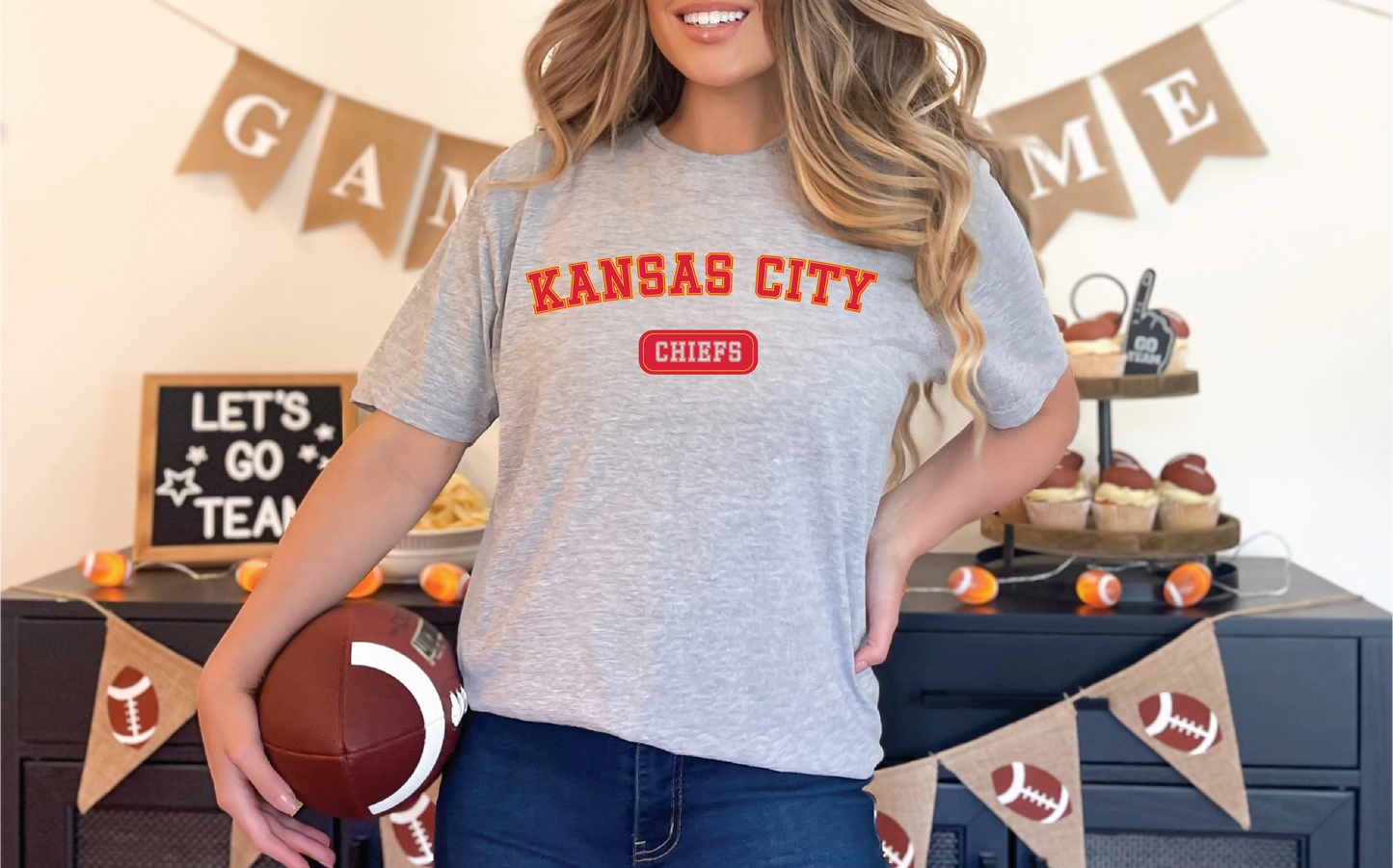 TAYLOR SWIFT CHIEFS KARMA | 50/50 Cotton Poly | UNISEX | Sweatshirt