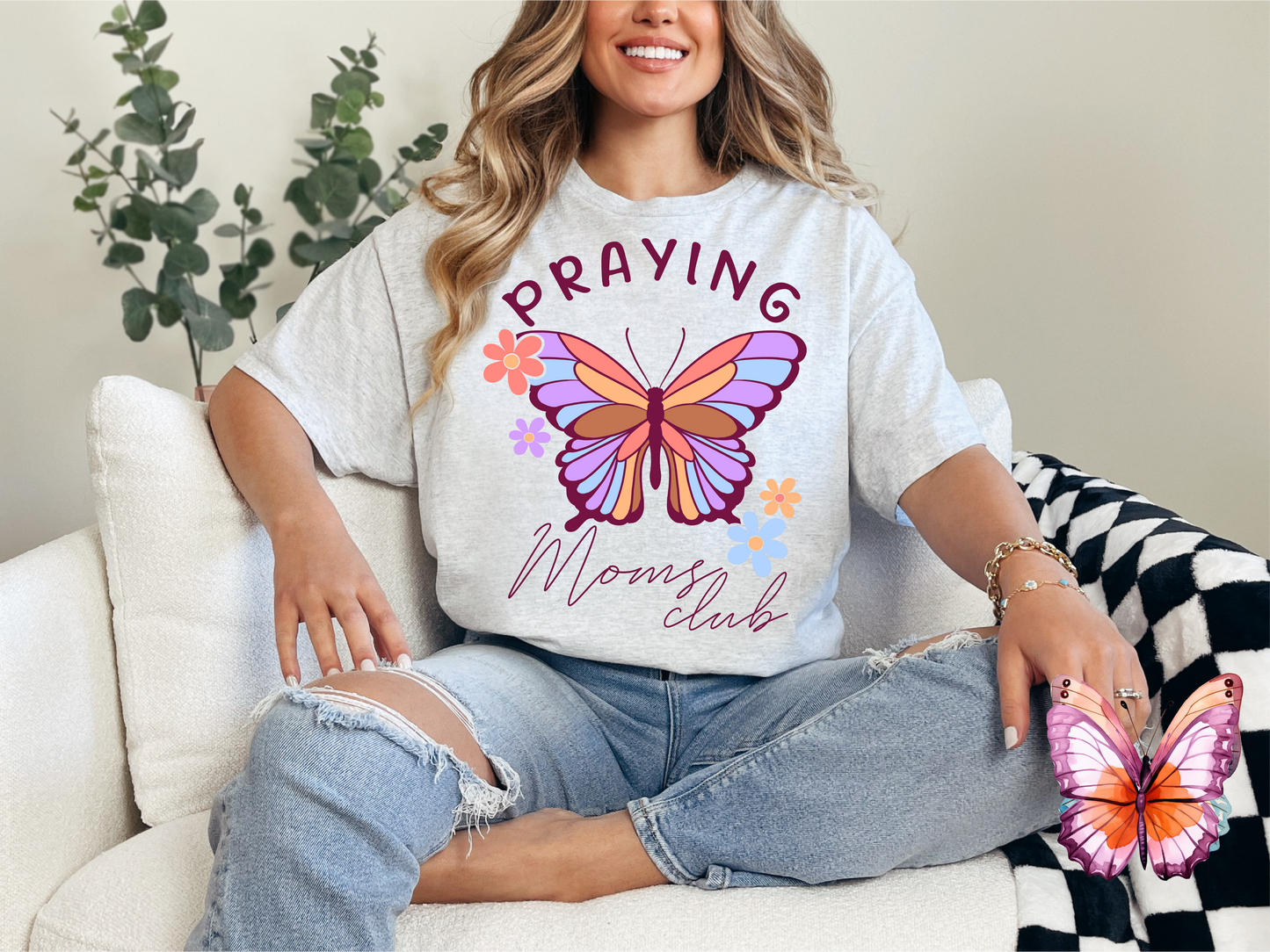 Praying Moms Club | 50/50 Cotton Poly | UNISEX | T-shirt