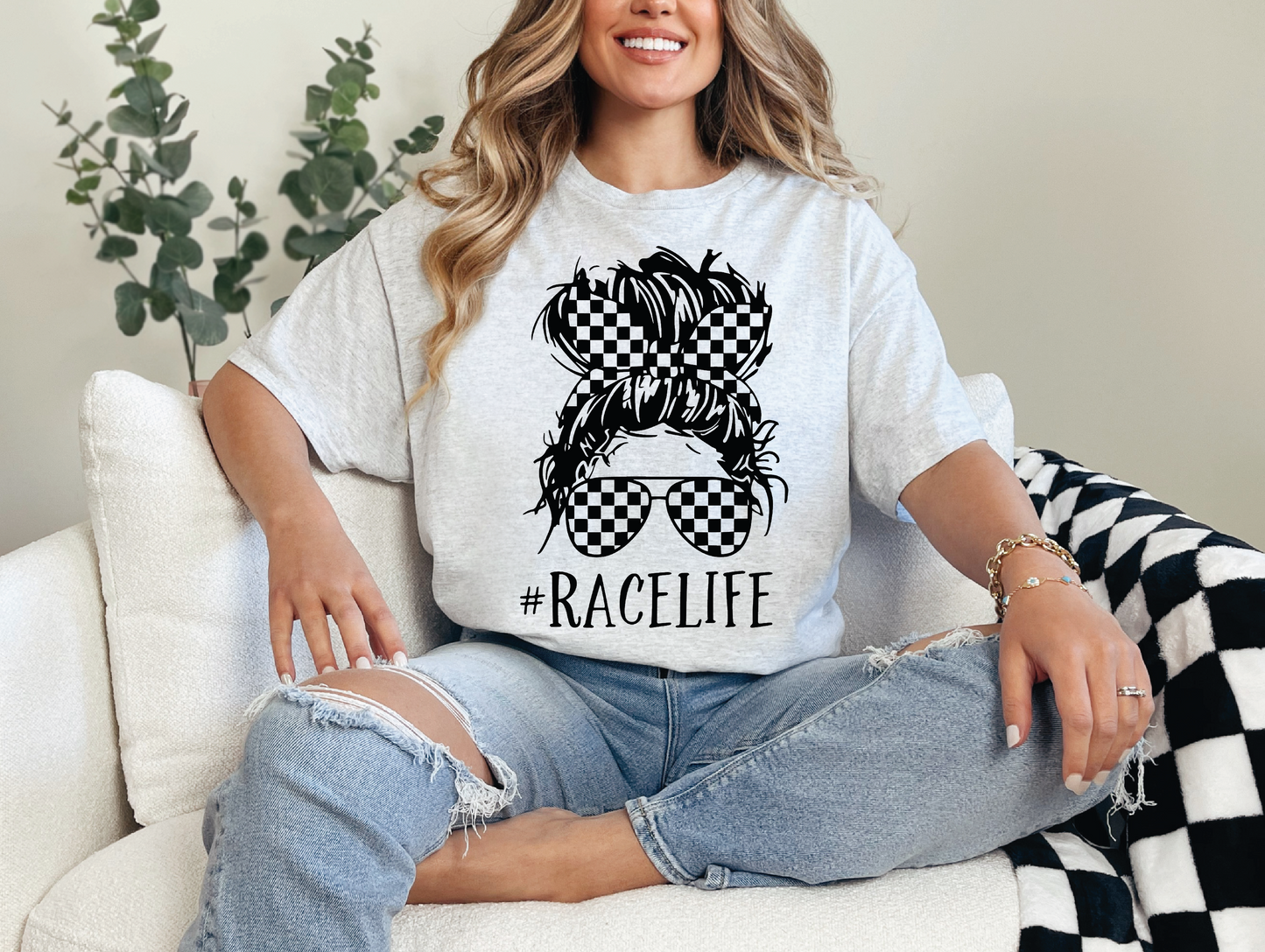 Messy Bun #Racelife | 50/50 Cotton Poly | UNISEX | T-shirt