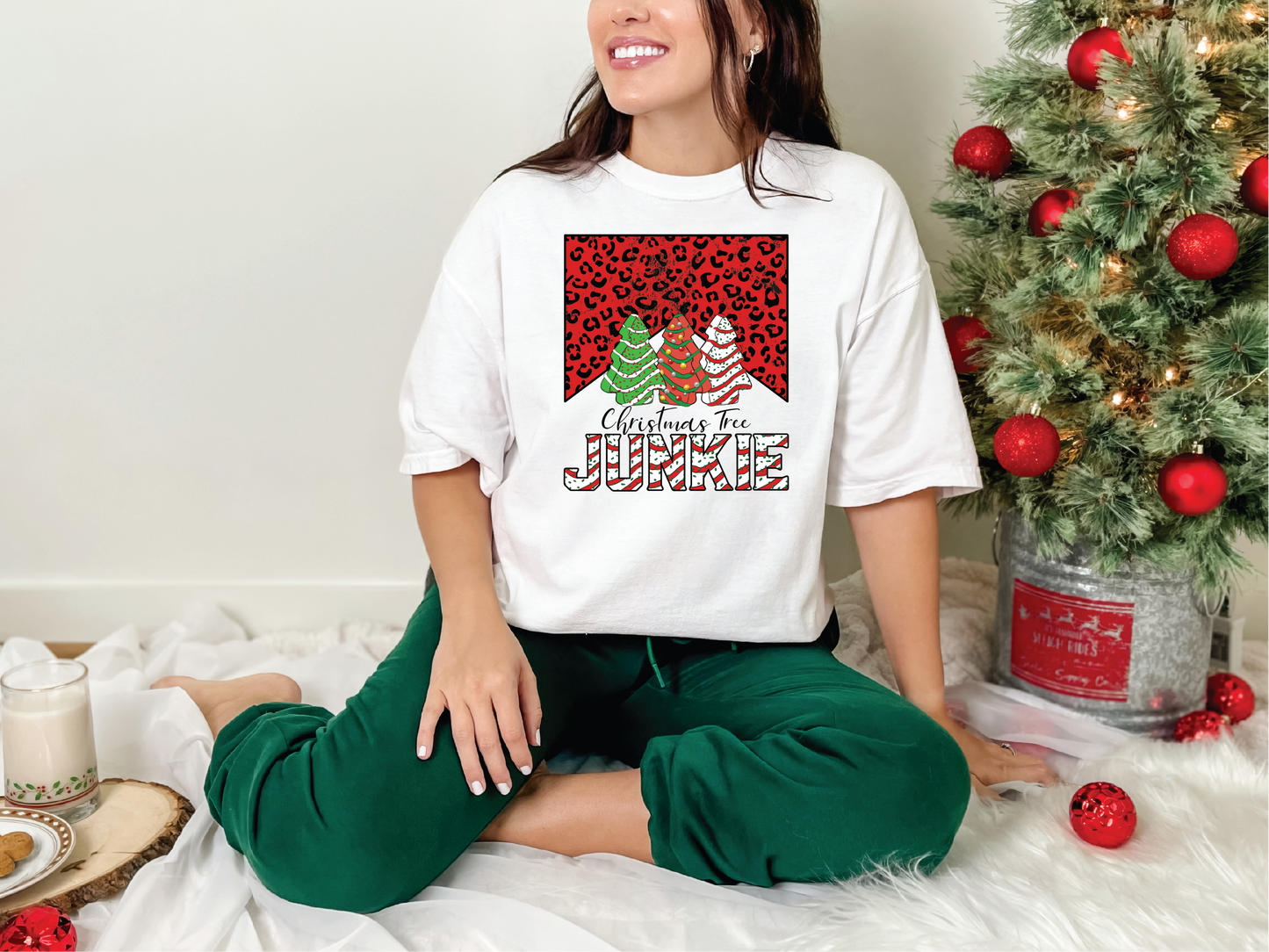 Christmas Tree Junkie  | 100% Cotton | UNISEX | T-shirt | Comfort Color