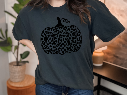 Leopard Print Puff Pumpkin | 100% Cotton | UNISEX | T-shirt | Comfort Color