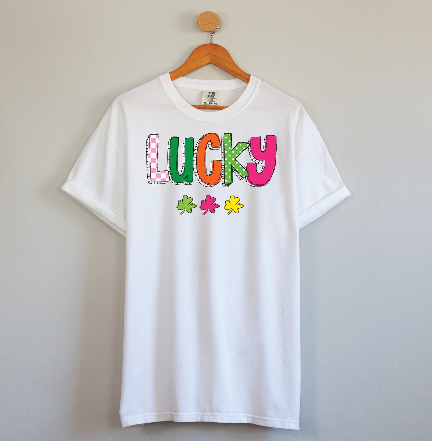 Lucky | 50/50 Cotton Poly | UNISEX | Sweatshirt | T-shirt