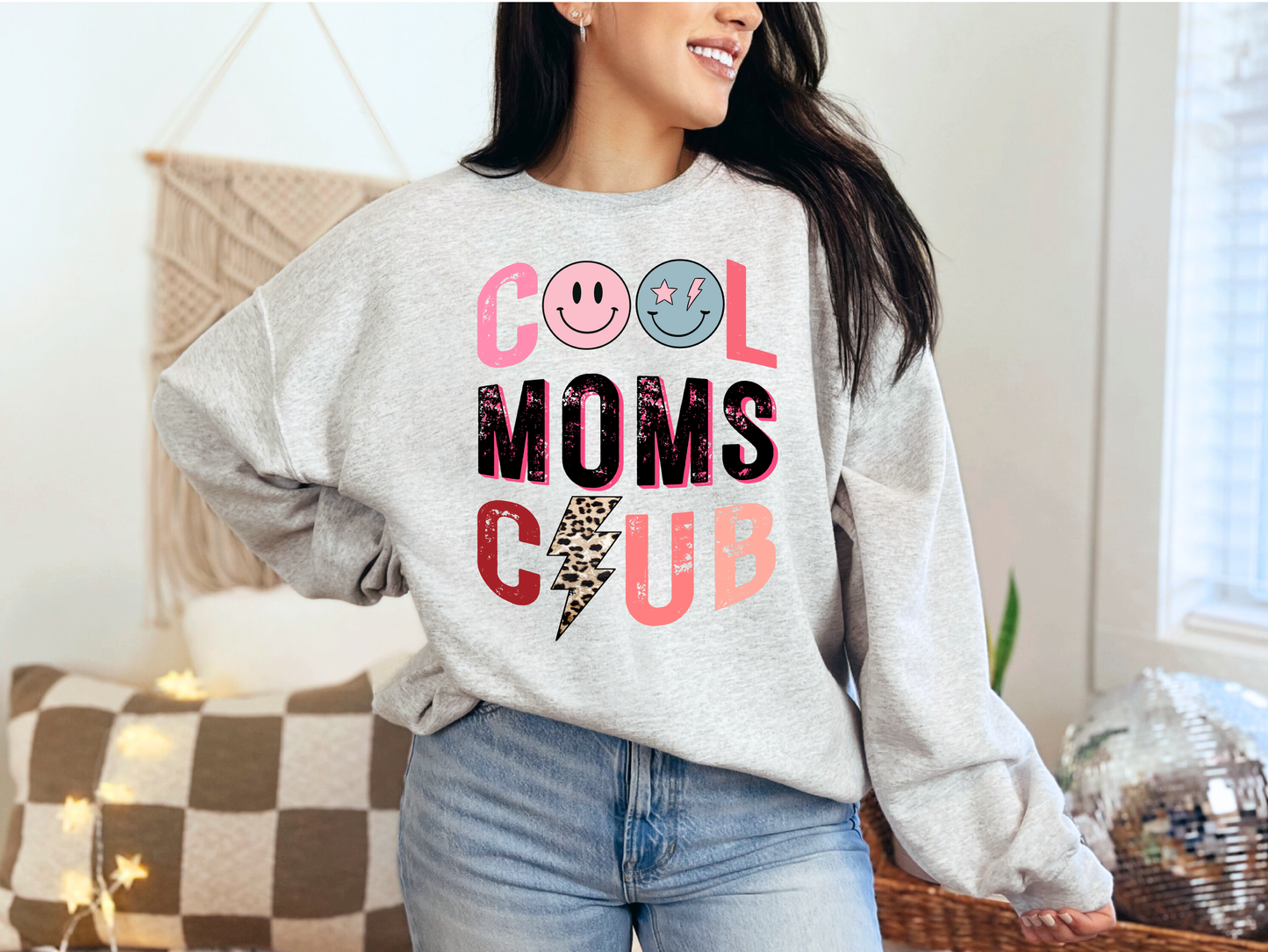 Cool Moms Club | 50/50 Cotton Poly | UNISEX | SWEATSHIRT