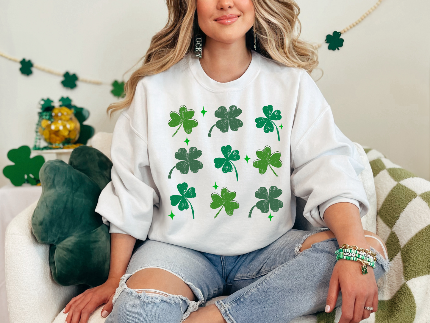 Shamrock Repeat | 50/50 Cotton Poly | UNISEX | Sweatshirt